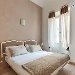 Uffizi-Ponte Vecchio Apartment